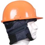 Zimní čepice pod přilbu HELM
